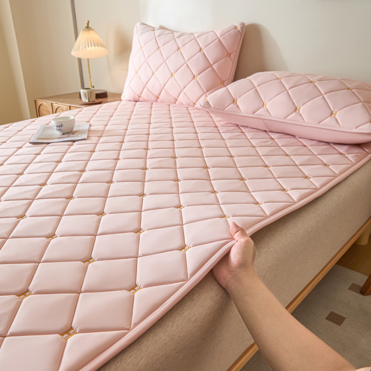 91家纺网 家纺一手货源 找家纺 （总）芬晴家纺 2025新款A类亲肤刺绣系列成人床垫-派格