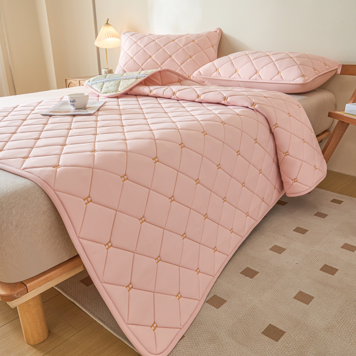 91家纺网 家纺一手货源 找家纺 （总）芬晴家纺 2025新款A类亲肤刺绣系列成人床垫-派格