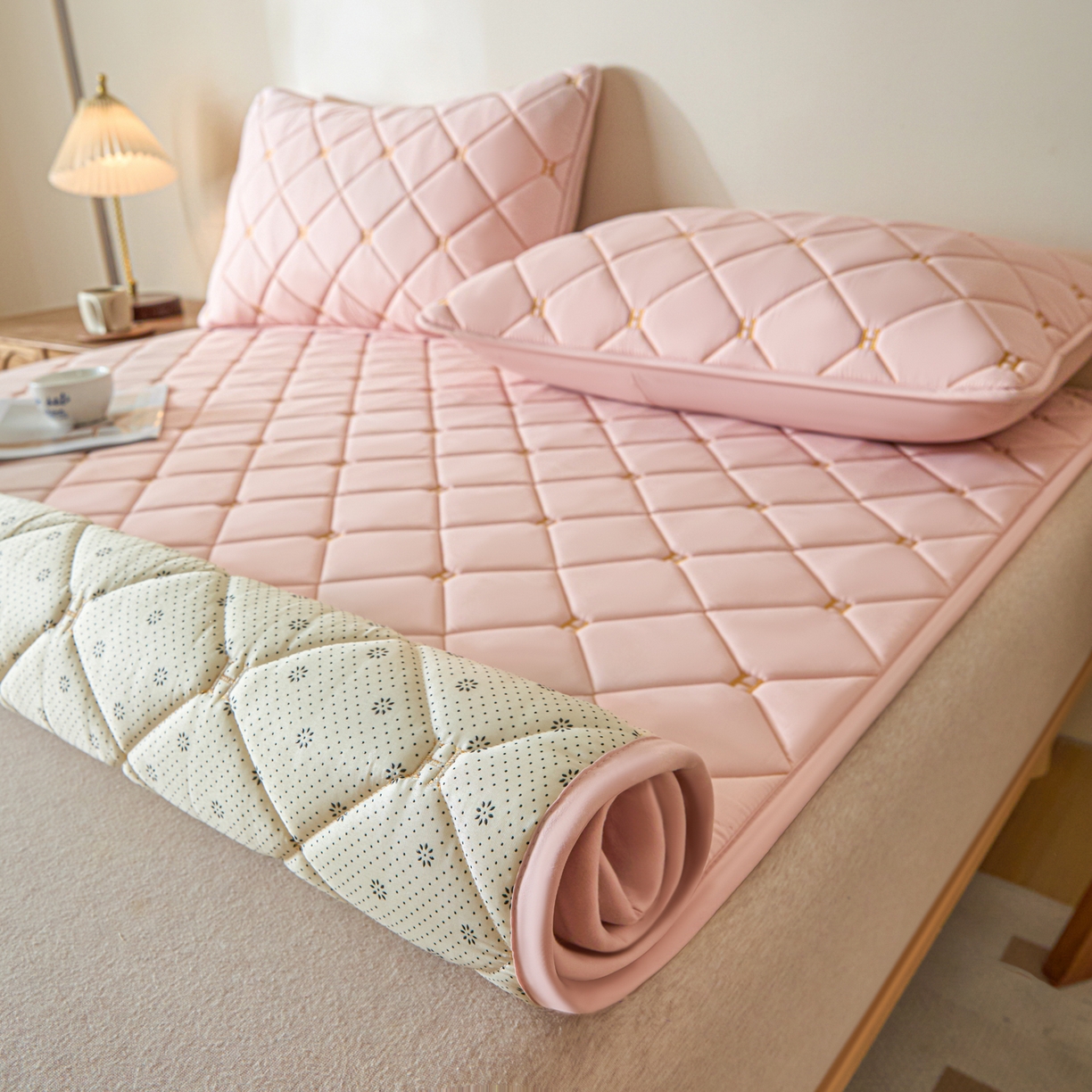 91家纺网 家纺一手货源 找家纺 （总）芬晴家纺 2025新款A类亲肤刺绣系列成人床垫-派格