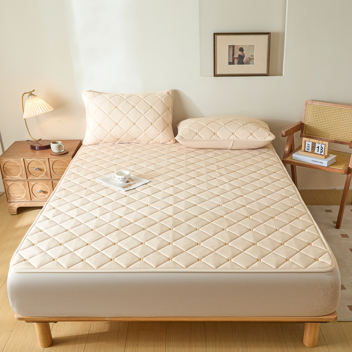 91家纺网 家纺一手货源 找家纺 芬晴家纺 2025新款A类亲肤刺绣系列成人床垫-派格 派格-卡其