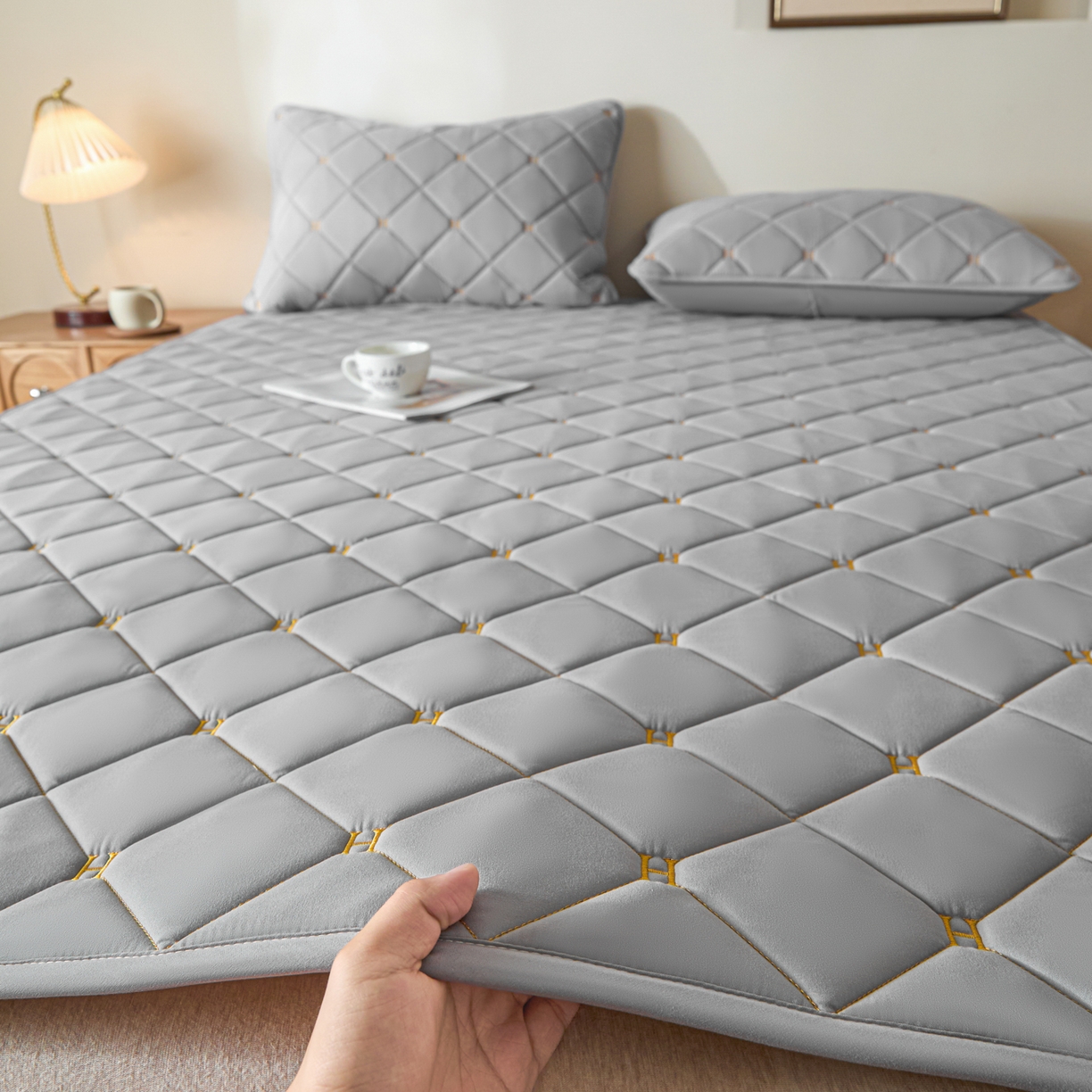 91家纺网 家纺一手货源 找家纺 芬晴家纺 2025新款A类亲肤刺绣系列成人床垫-派格 派格-星灰