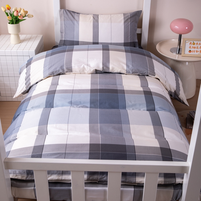 91家纺网 家纺一手货源 找家纺 凌云家纺 2025春夏新款13372全棉纯棉学生床套款三件套上下铺宿舍六件套一整套 布莱格