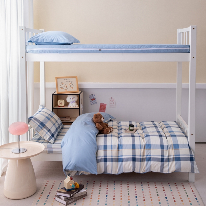 91家纺网 家纺一手货源 找家纺 凌云家纺 2025春夏新款13372全棉纯棉学生床套款三件套上下铺宿舍六件套一整套 春日来信