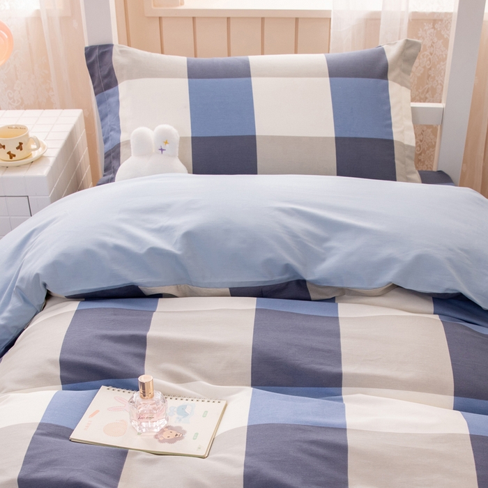 91家纺网 家纺一手货源 找家纺 凌云家纺 2025春夏新款13372全棉纯棉学生床套款三件套上下铺宿舍六件套一整套 蓝大格蓝