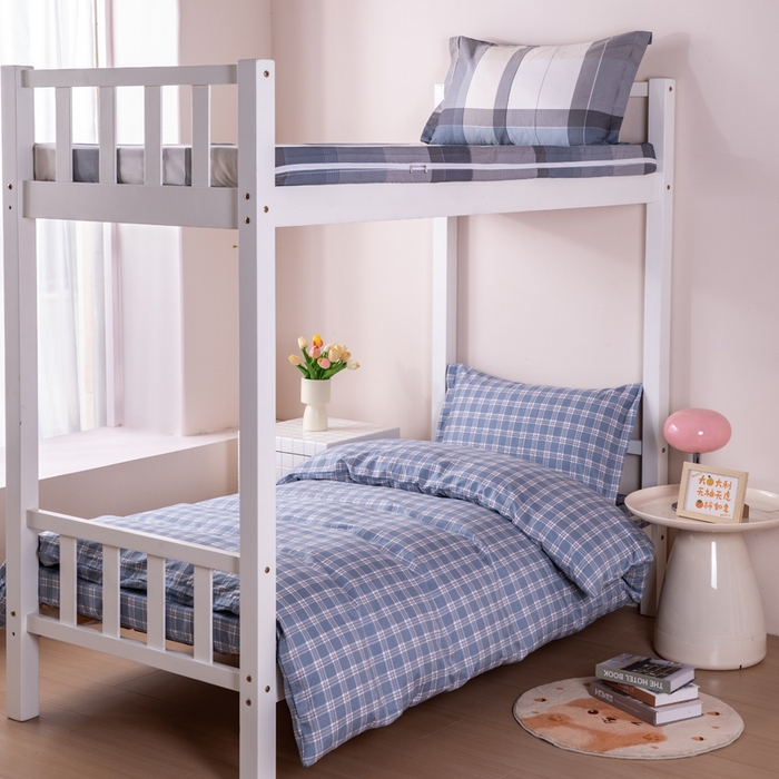 91家纺网 家纺一手货源 找家纺 凌云家纺 2025春夏新款13372全棉纯棉学生床套款三件套上下铺宿舍六件套一整套 麦田蓝