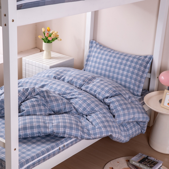 91家纺网 家纺一手货源 找家纺 凌云家纺 2025春夏新款13372全棉纯棉学生床套款三件套上下铺宿舍六件套一整套 麦田蓝