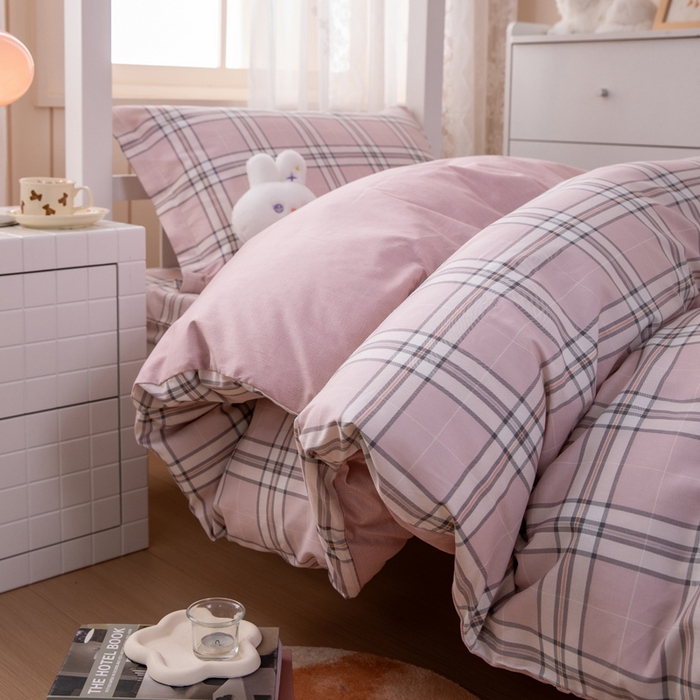 91家纺网 家纺一手货源 找家纺 凌云家纺 2025春夏新款13372全棉纯棉学生床套款三件套上下铺宿舍六件套一整套 绮梦粉