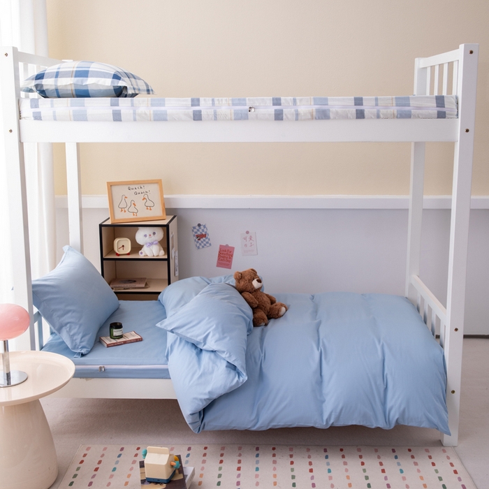 91家纺网 家纺一手货源 找家纺 凌云家纺 2025春夏新款13372全棉纯棉学生床套款三件套上下铺宿舍六件套一整套 星空蓝