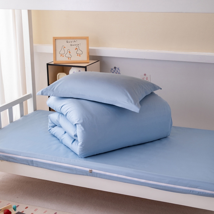 91家纺网 家纺一手货源 找家纺 凌云家纺 2025春夏新款13372全棉纯棉学生床套款三件套上下铺宿舍六件套一整套 星空蓝