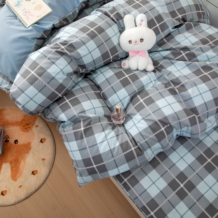 91家纺网 家纺一手货源 找家纺 凌云家纺 2025春夏新款13372全棉纯棉学生床套款三件套上下铺宿舍六件套一整套 雅静兰