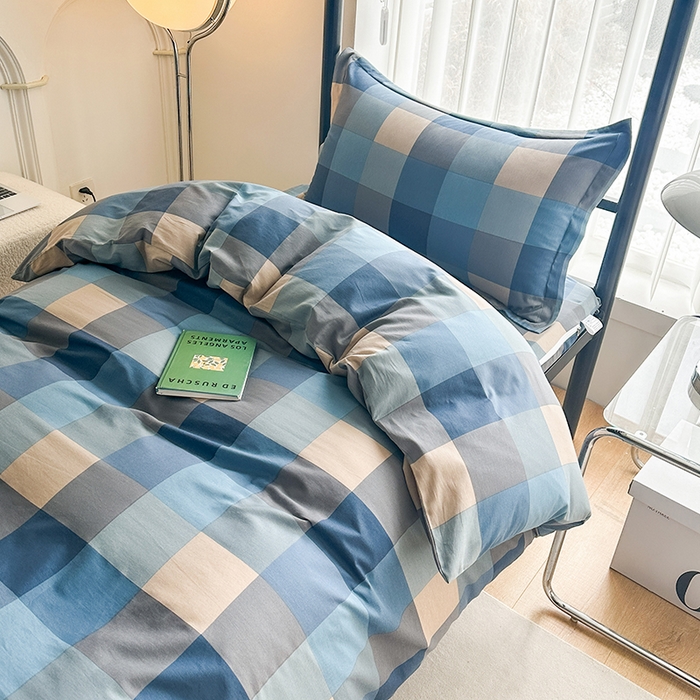 91家纺网 家纺一手货源 找家纺 凌云家纺 2025春夏新款13372全棉纯棉学生床套款三件套上下铺宿舍六件套一整套 灰蓝格