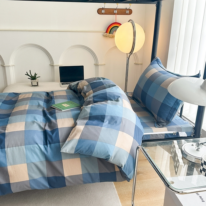 91家纺网 家纺一手货源 找家纺 凌云家纺 2025春夏新款13372全棉纯棉学生床套款三件套上下铺宿舍六件套一整套 灰蓝格