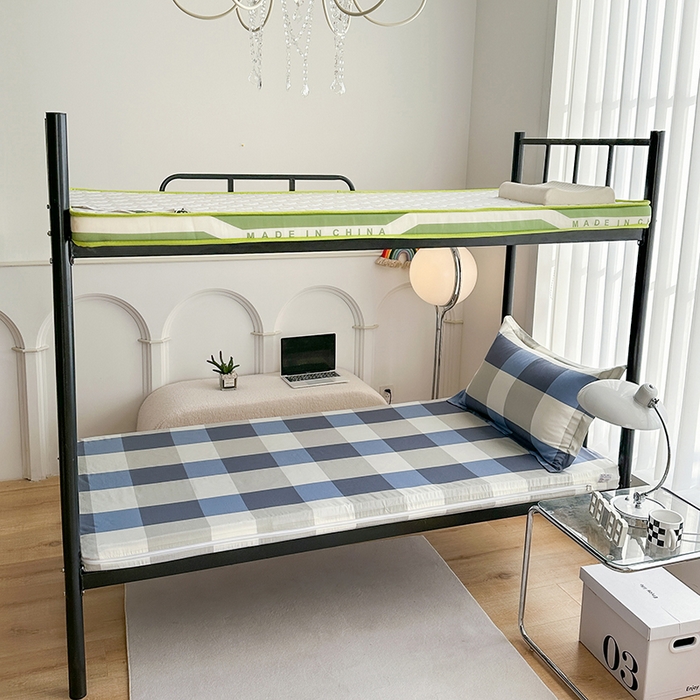 91家纺网 家纺一手货源 找家纺 凌云家纺 2025春夏新款13372全棉纯棉学生床套款三件套上下铺宿舍六件套一整套 蓝大格