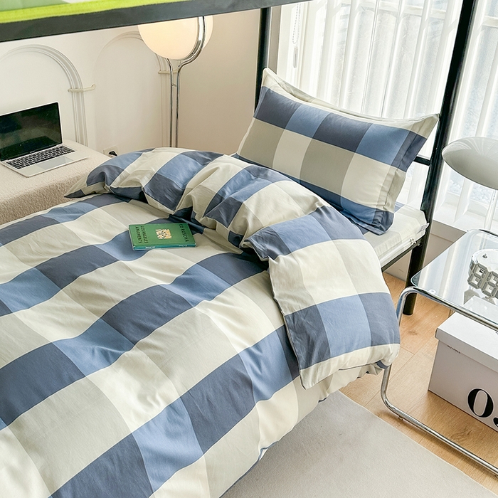 91家纺网 家纺一手货源 找家纺 凌云家纺 2025春夏新款13372全棉纯棉学生床套款三件套上下铺宿舍六件套一整套 蓝大格