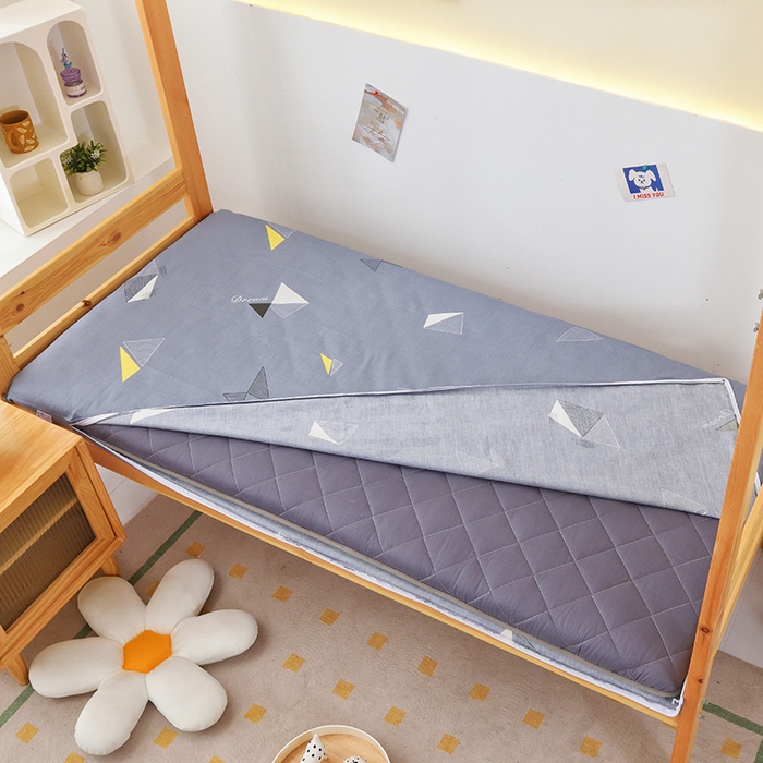 91家纺网 家纺一手货源 找家纺 凌云家纺 2025春夏新款13372全棉纯棉学生床套款三件套上下铺宿舍六件套一整套 英伦时尚