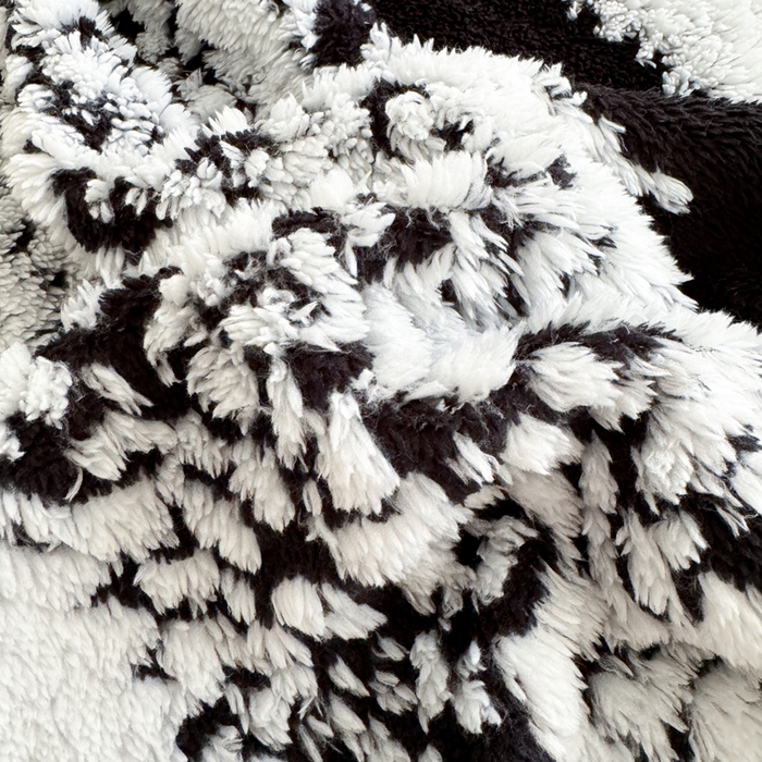 91家纺网 家纺一手货源 找家纺 丹本家纺 2025新款ins风条纹毛毯提升格调好物清新条纹风毛毯跨境电商阳离子提花简约时尚毯毛毯毯子 黑