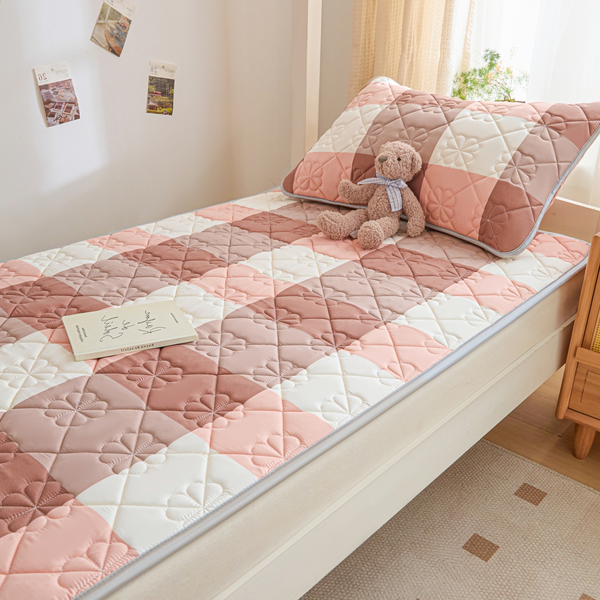 91家纺网 家纺一手货源 找家纺 芬晴家纺 2025新款A类大豆格子床垫-学生床 橙大格