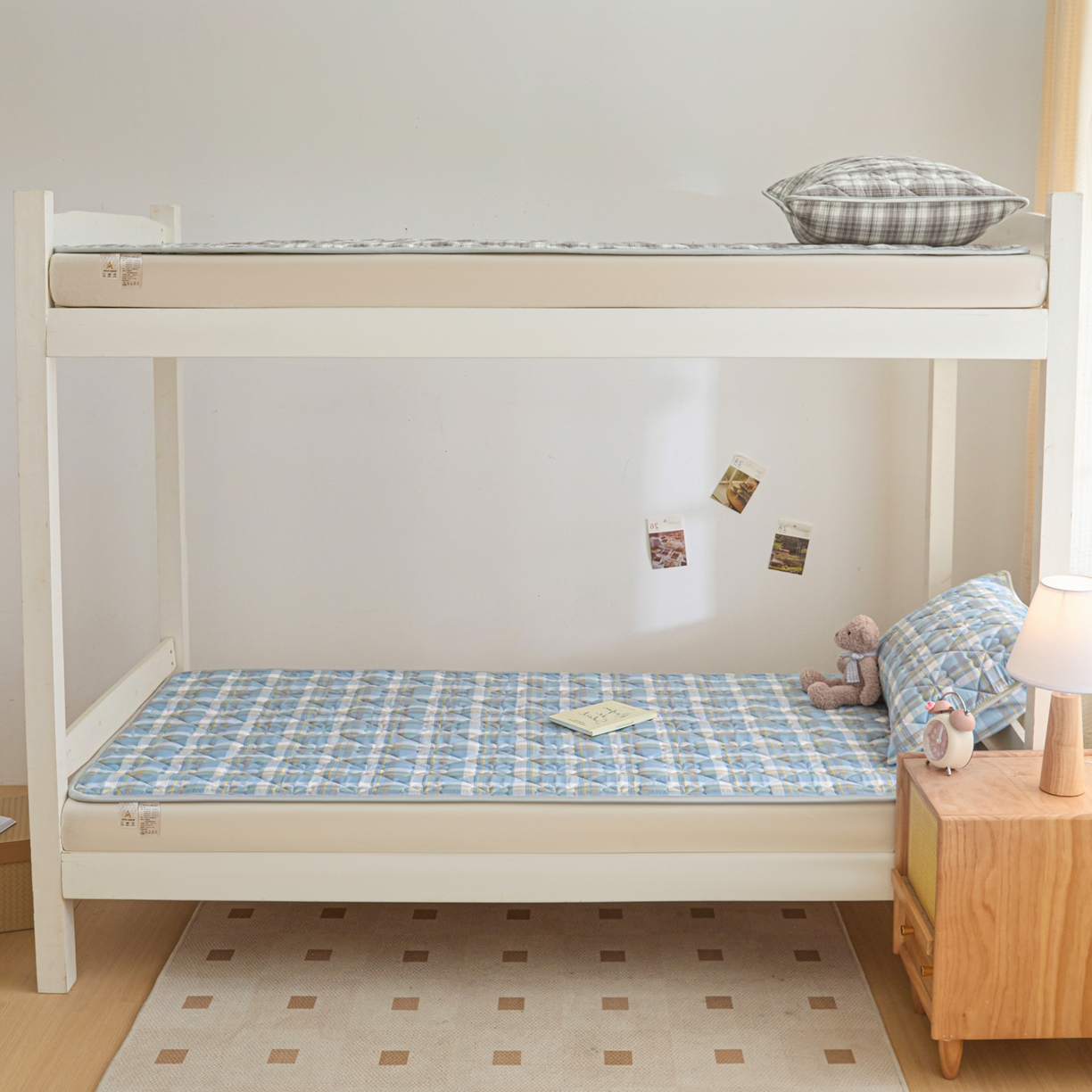 91家纺网 家纺一手货源 找家纺 芬晴家纺 2025新款A类大豆格子床垫-学生床 简夕兰