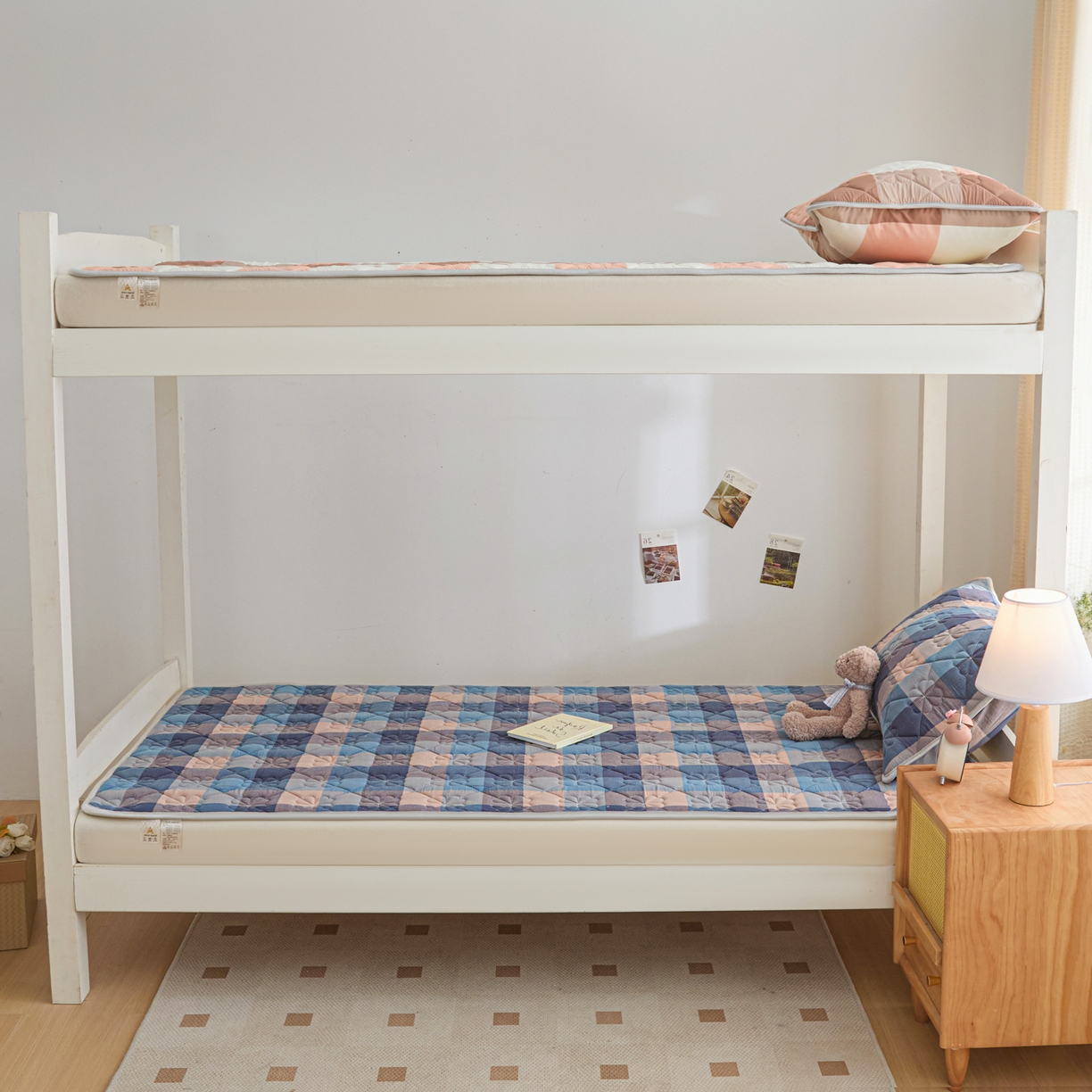 91家纺网 家纺一手货源 找家纺 芬晴家纺 2025新款A类大豆格子床垫-学生床 英伦