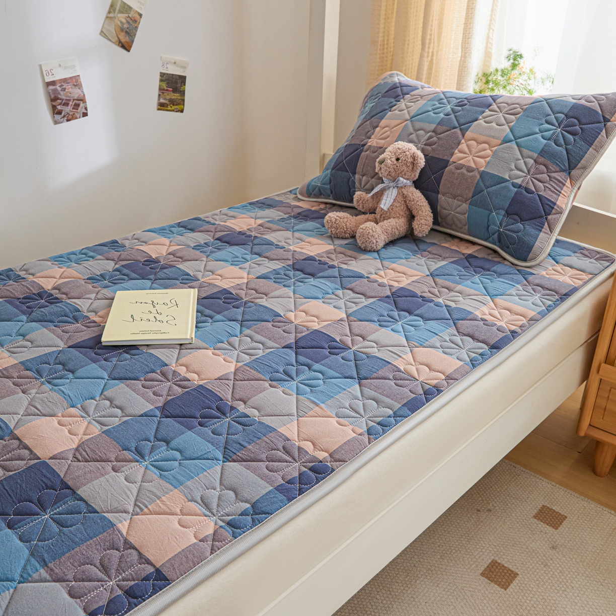 91家纺网 家纺一手货源 找家纺 芬晴家纺 2025新款A类大豆格子床垫-学生床 英伦