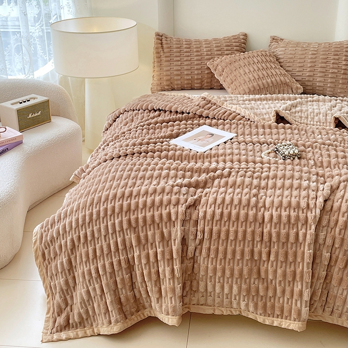 91家纺网 家纺一手货源 找家纺 楼兰公主 2025新款竹节绒毛毯 卡其色