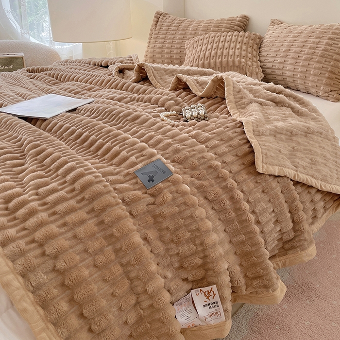 91家纺网 家纺一手货源 找家纺 楼兰公主 2025新款竹节绒毛毯 卡其色