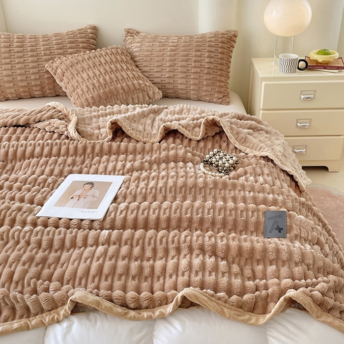 91家纺网 家纺一手货源 找家纺 楼兰公主 2025新款竹节绒毛毯 卡其色