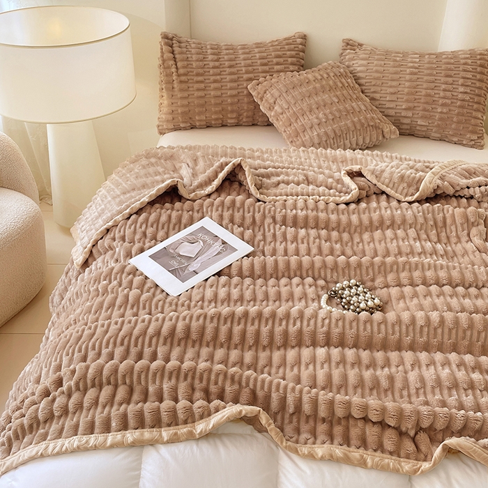 91家纺网 家纺一手货源 找家纺 楼兰公主 2025新款竹节绒毛毯 卡其色