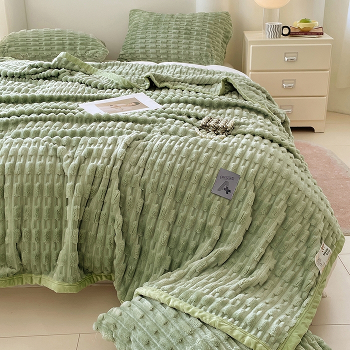 91家纺网 家纺一手货源 找家纺 楼兰公主 2025新款竹节绒毛毯 抹茶绿