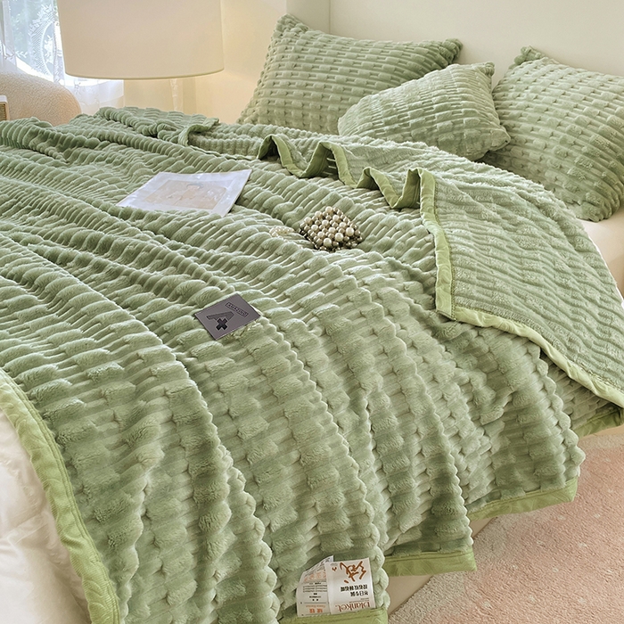 91家纺网 家纺一手货源 找家纺 楼兰公主 2025新款竹节绒毛毯 抹茶绿