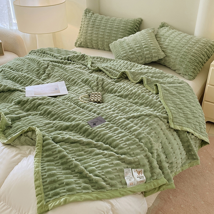 91家纺网 家纺一手货源 找家纺 楼兰公主 2025新款竹节绒毛毯 抹茶绿