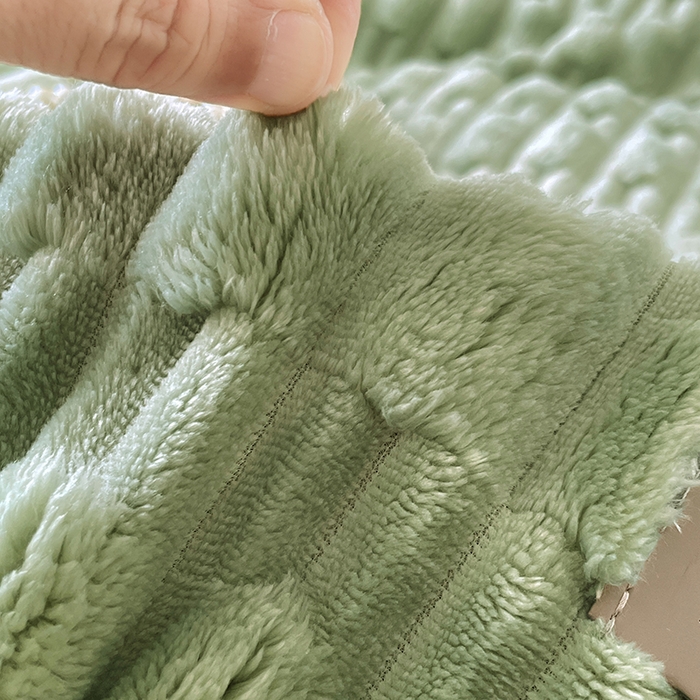 91家纺网 家纺一手货源 找家纺 楼兰公主 2025新款竹节绒毛毯 抹茶绿