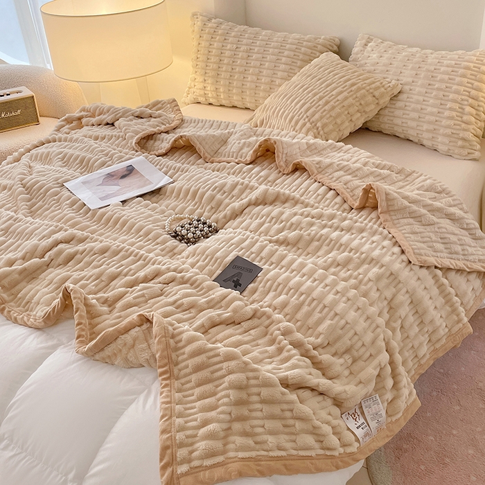 91家纺网 家纺一手货源 找家纺 楼兰公主 2025新款竹节绒毛毯 奶油咖