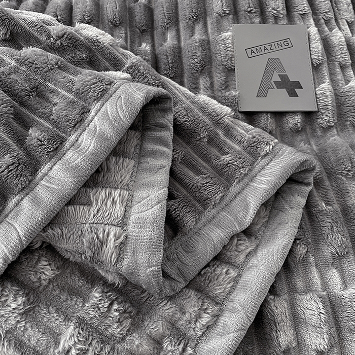 91家纺网 家纺一手货源 找家纺 楼兰公主 2025新款竹节绒毛毯 深灰色