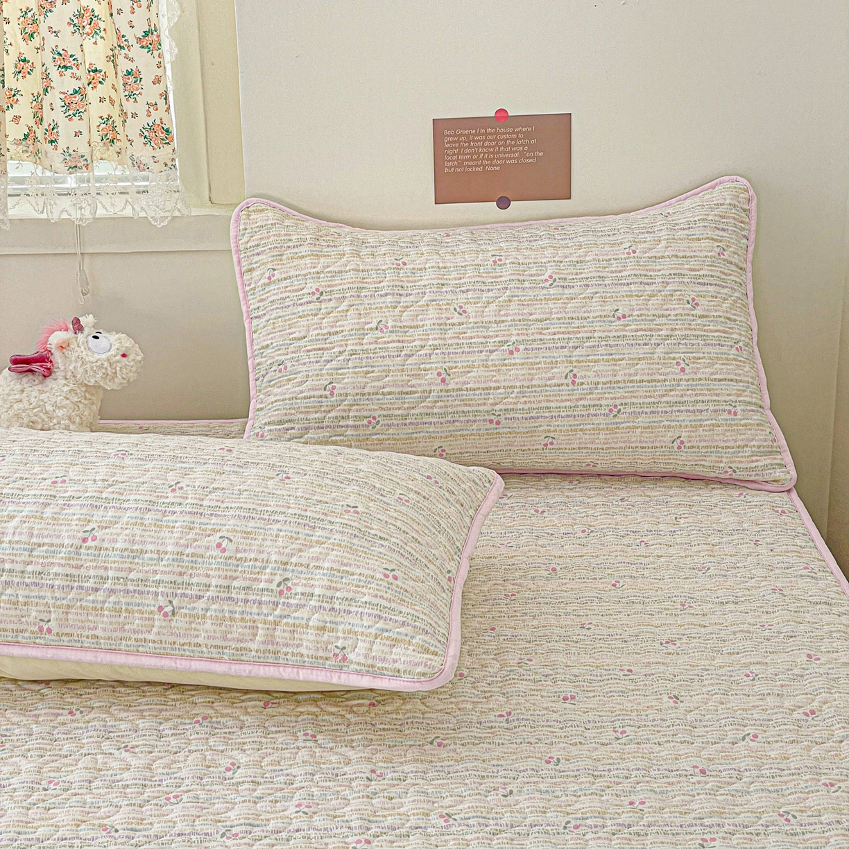 91家纺网 家纺一手货源 找家纺 纽缦家纺 2025春夏新款夹棉床笠单床笠 甜樱恋曲