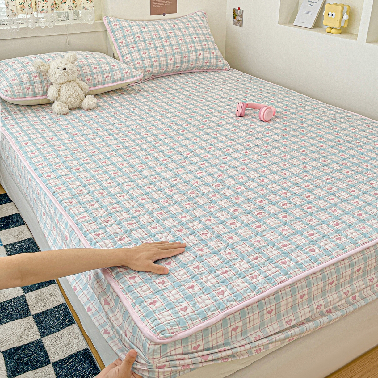 91家纺网 家纺一手货源 找家纺 纽缦家纺 2025春夏新款夹棉床笠单床笠 温暖粉心