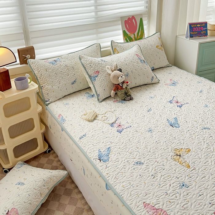 91家纺网 家纺一手货源 找家纺 纽缦家纺 2025春夏新款夹棉床笠单床笠 星蝶物语