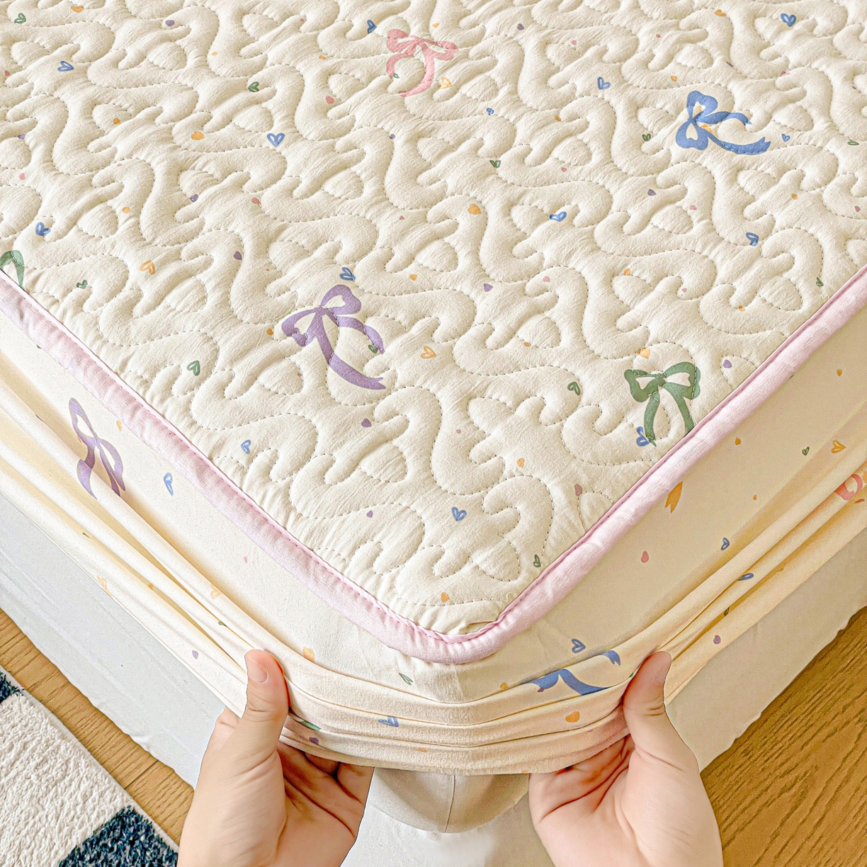 91家纺网 家纺一手货源 找家纺 纽缦家纺 2025春夏新款夹棉床笠单床笠 星梦蝶结