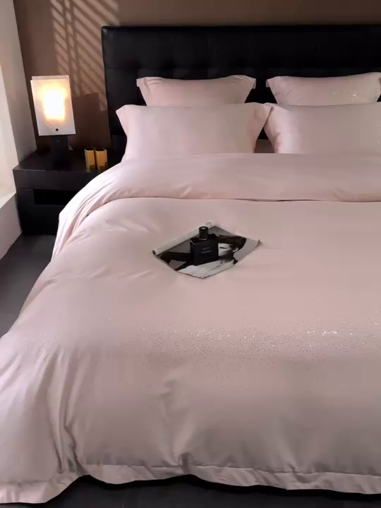 91家纺网 家纺一手货源 找家纺 鼎飞2025新款长绒棉烫钻四件套 皇家梦境-薄荷粉