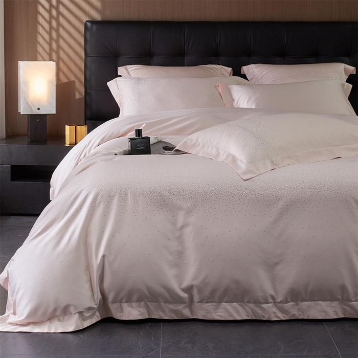 91家纺网 家纺一手货源 找家纺 鼎飞2025新款长绒棉烫钻四件套 皇家梦境-薄荷粉