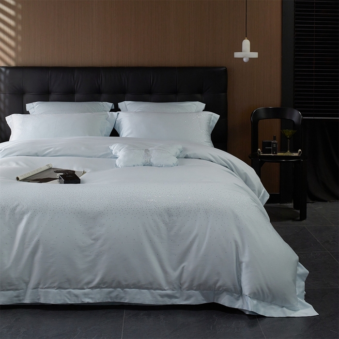 91家纺网 家纺一手货源 找家纺 鼎飞2025新款长绒棉烫钻四件套 皇家梦境-水雾蓝