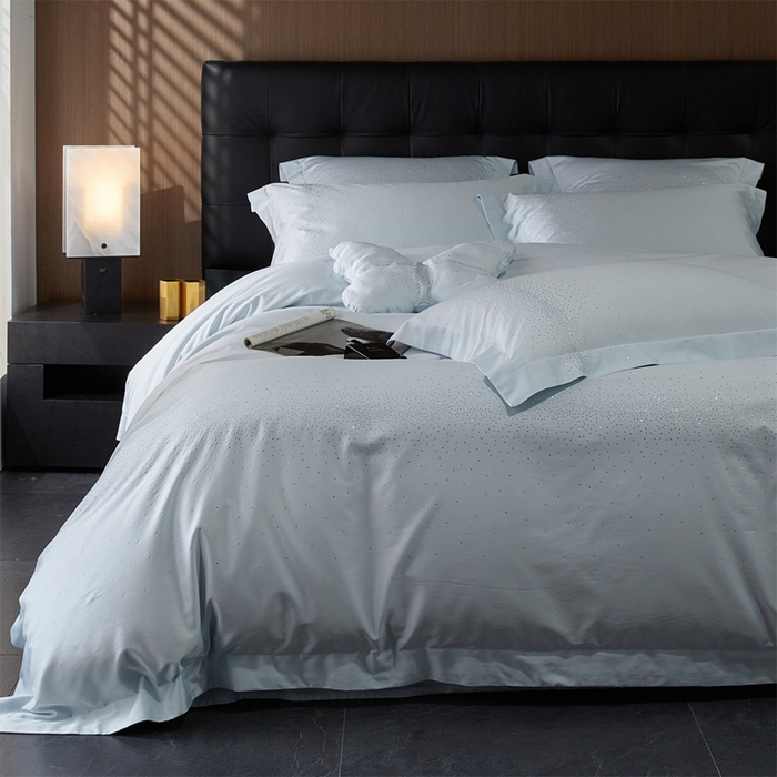 91家纺网 家纺一手货源 找家纺 鼎飞2025新款长绒棉烫钻四件套 皇家梦境-水雾蓝