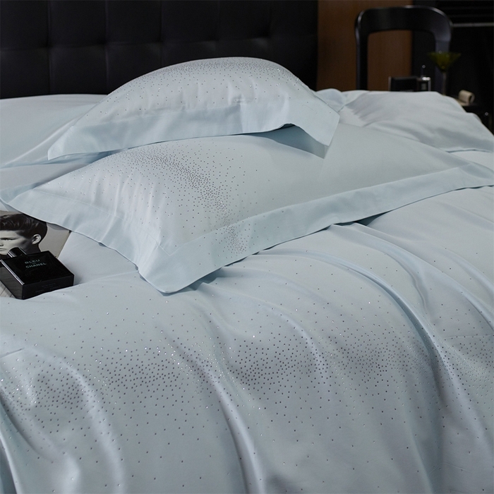 91家纺网 家纺一手货源 找家纺 鼎飞2025新款长绒棉烫钻四件套 皇家梦境-水雾蓝