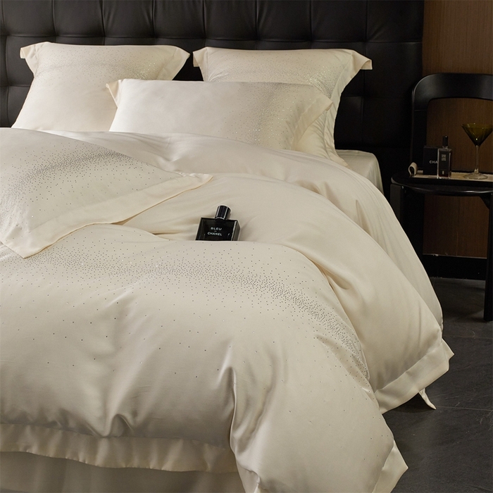 91家纺网 家纺一手货源 找家纺 鼎飞2025新款长绒棉烫钻四件套 皇家梦境-象牙米