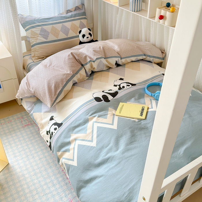 91家纺网 家纺一手货源 找家纺 （总）拾物记 2025新款A类新疆棉学生印花三件套