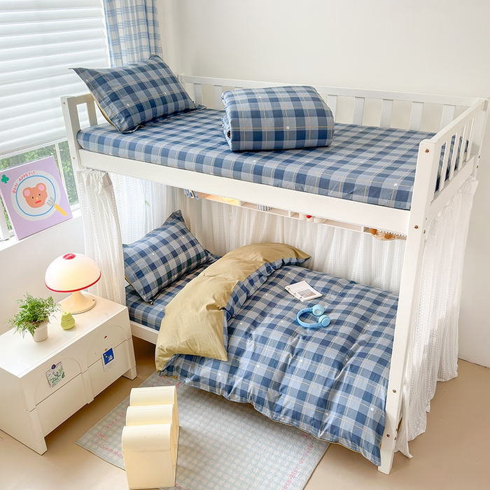 91家纺网 家纺一手货源 找家纺 拾物记 2025新款A类棉学生印花三件套 方特-蓝