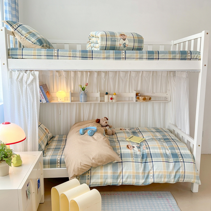 91家纺网 家纺一手货源 找家纺 拾物记 2025新款A类棉学生印花三件套 欢乐熊宝