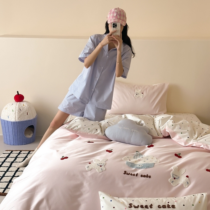 91家纺网 家纺一手货源 找家纺 （总）时光里2025新款100S卡通风贡缎毛巾绣四件套-第二波