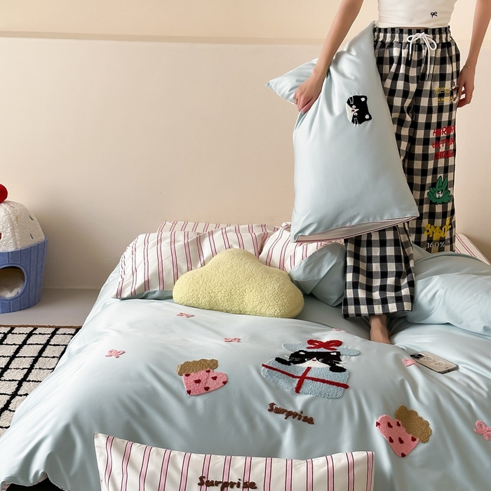 91家纺网 家纺一手货源 找家纺 （总）时光里2025新款100S卡通风贡缎毛巾绣四件套-第二波