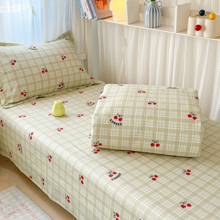 91家纺网 家纺一手货源 找家纺 拾物记 2025新款A类棉学生印花三件套 恋樱